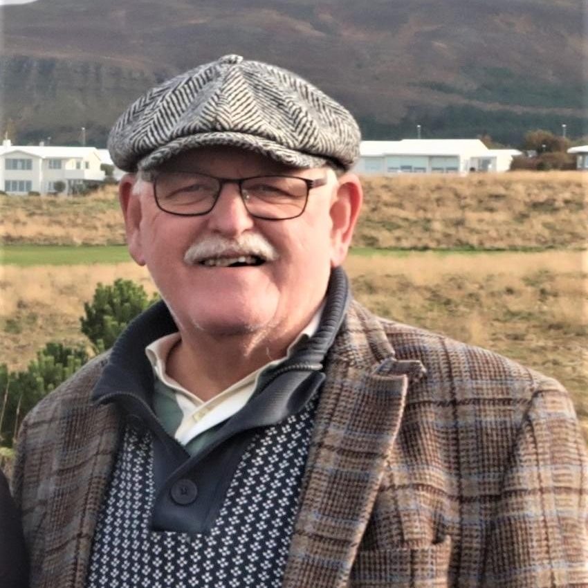 Ásmundur Magnússon