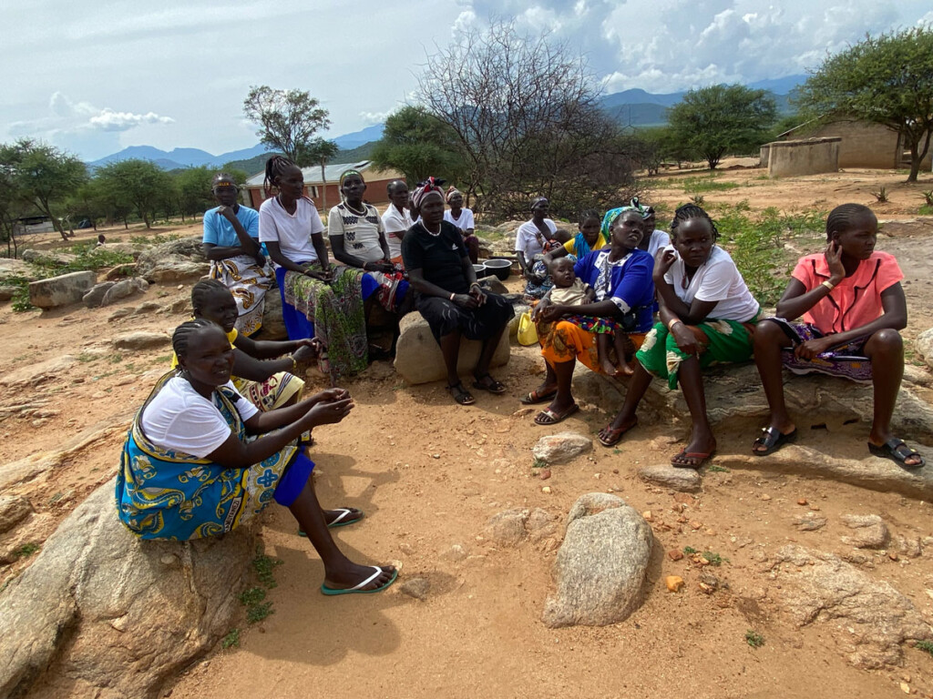 Konur og börn í Keníu